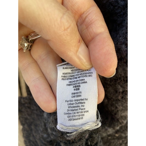 Free people medium black Heathered Pop over pull over Sweater High Low - Picture 6 of 9